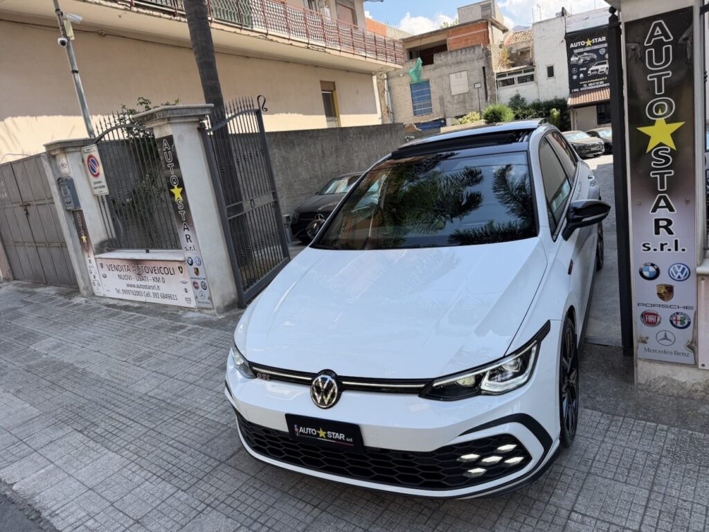 Volkswagen Golf 8 GTI 2.0 TSI