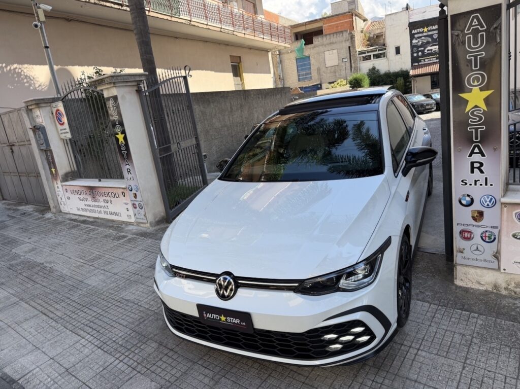 Volkswagen Golf 8 GTI 2.0 TSI
